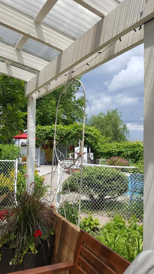 Atelier Galerie Anne Drouin Peinture & Pension Sainte-Julie Exteriör bild